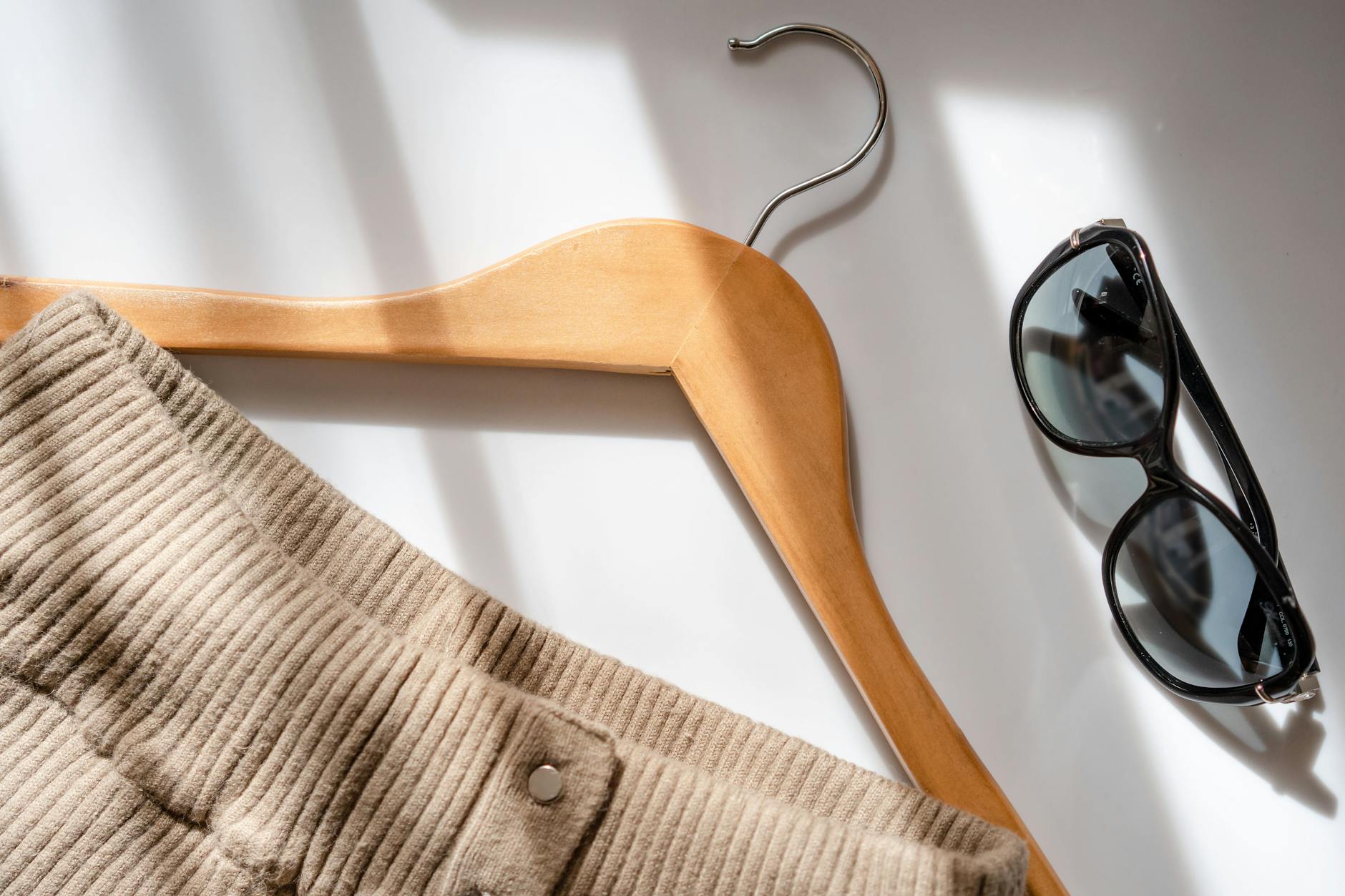 I Tried the Capsule Wardrobe Challenge for 30 Days. My Dignity Did Not Survive.