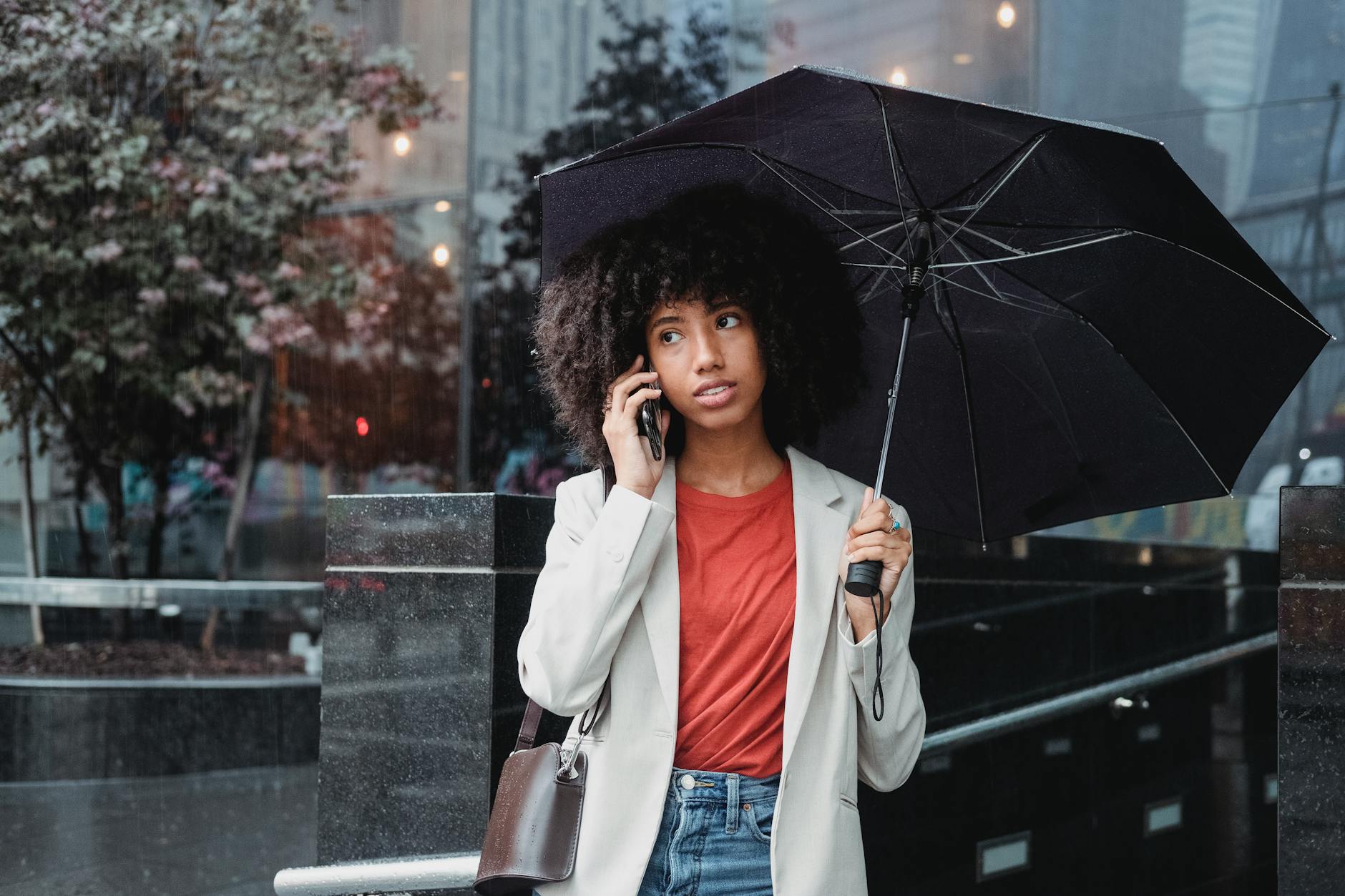 I Let My Weather App Dress Me for a Week and It Was a Complete Disaster (With Lessons)